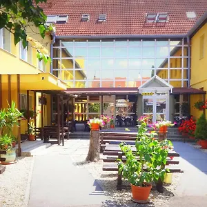 Botax Hostel Eger